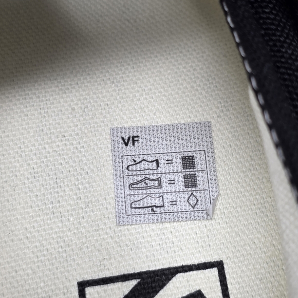 Vans Style 93 Mary Jane Black Slip-Ons Shoes Womens Sz 8.5 White Lug Outsole New - Picture 11 of 11